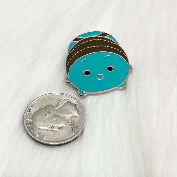 🔮 5/$25 Disney Star Wars Aayla Secura‎ Tsum Tsum Pin - Picture 2 of 3